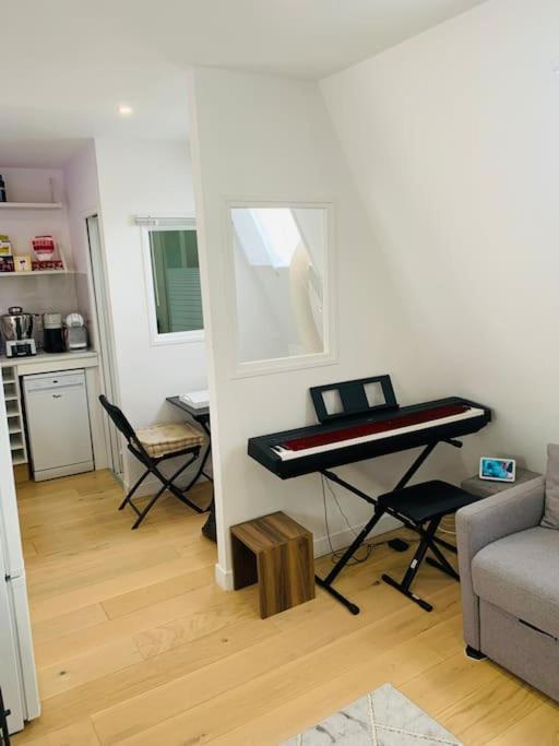 Studio Cosy Au Coeur De Paris Exterior foto